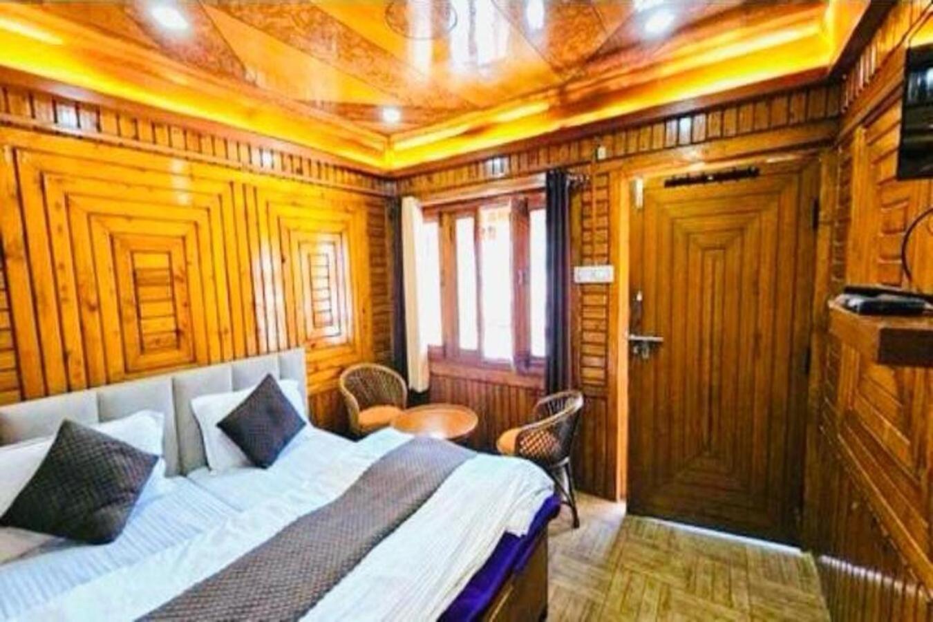 The Lake View Nainital Exterior photo